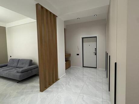 3 otaqlı yeni tikili - 8 Noyabr m. - 105 m²