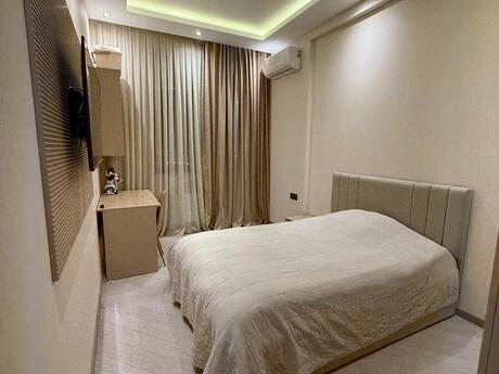 Elan №5962614 - Bakı, Elmlər Akademiyası m., 3 otaqlı, 90 m², 8/18 mərtəbə