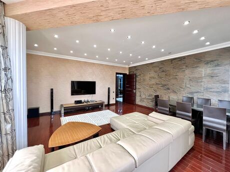 4 otaqlı yeni tikili - 28 May m. - 180 m²