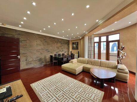 4 otaqlı yeni tikili - 28 May m. - 180 m²