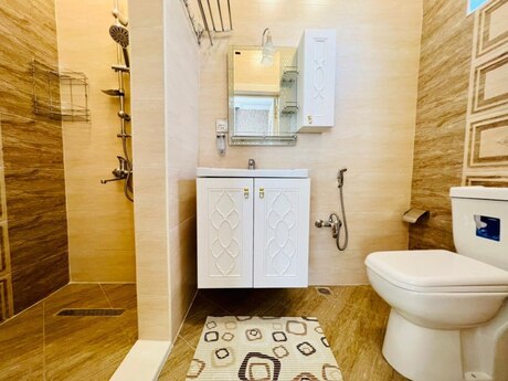 House with Garden, Villa For Rent