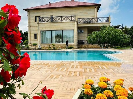 6-комн. дом/дача - пос. Бильгях - 400 м²