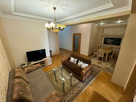 3 otaqlı yeni tikili - Şah İsmayıl Xətai m. - 105 m²