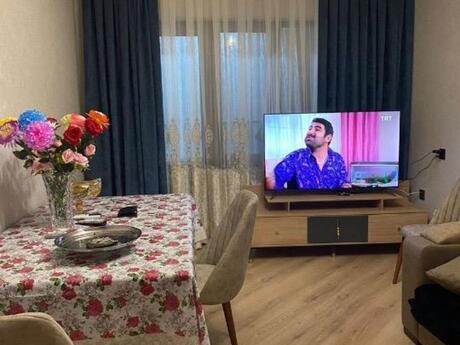 3 otaqlı köhnə tikili - Azadlıq Prospekti m. - 90 m²