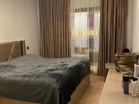 3 otaqlı köhnə tikili - Azadlıq Prospekti m. - 90 m²