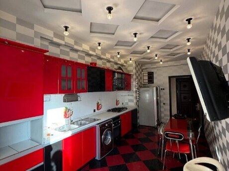 4 otaqlı yeni tikili - Gənclik m. - 180 m²