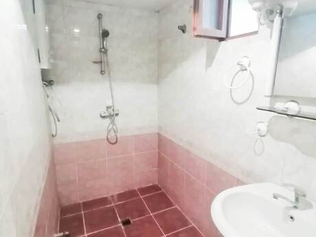 3 otaqlı köhnə tikili - Azadlıq Prospekti m. - 90 m²