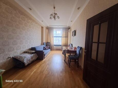 2-комн. новостройка - м. Иншаатчылар - 55 м²