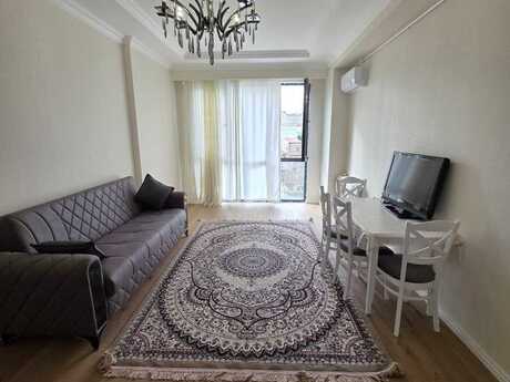 3 otaqlı yeni tikili - İnşaatçılar m. - 70 m²