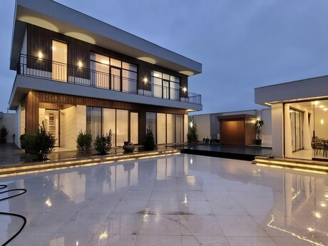 4 otaqlı həyət evi/bağ evi - Mərdəkan q. - 300 m²