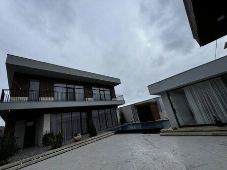 4 otaqlı həyət evi/bağ evi - Mərdəkan q. - 300 m²