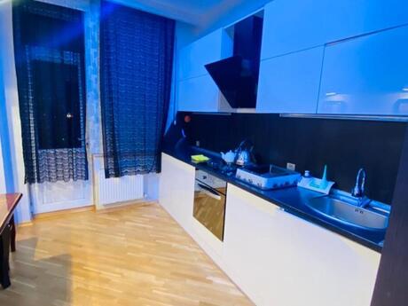 2-комн. новостройка - м. Насими - 90 м²