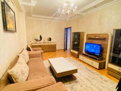 2-комн. новостройка - м. Насими - 90 м²