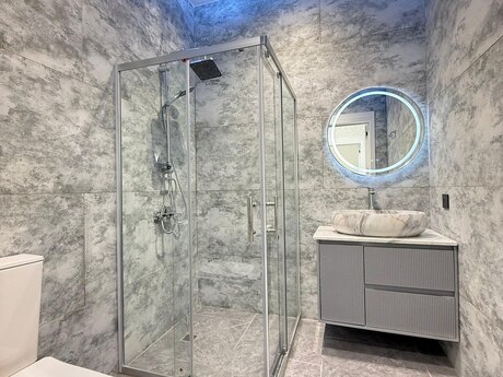 House with Garden, Villa For Sale