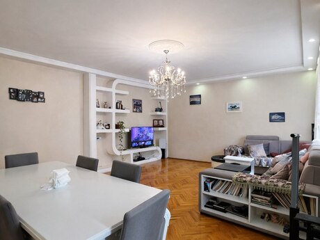 5 otaqlı köhnə tikili - Yeni Yasamal q. - 130 m²