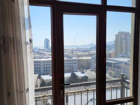 2 otaqlı yeni tikili - 28 May m. - 80 m²