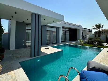 4 otaqlı həyət evi/bağ evi - Mərdəkan q. - 240 m²