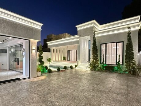 4 otaqlı həyət evi/bağ evi - Mərdəkan q. - 240 m²