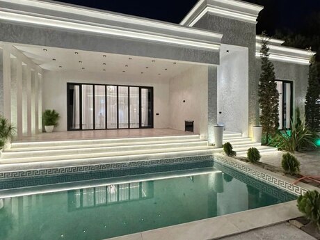 4 otaqlı həyət evi/bağ evi - Mərdəkan q. - 240 m²