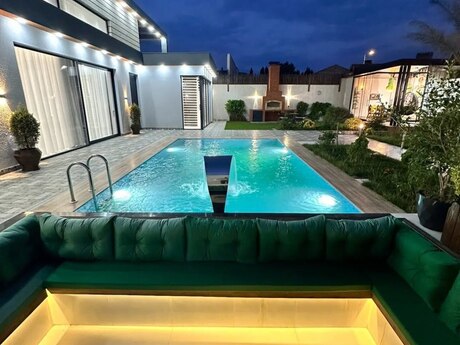 4 otaqlı həyət evi/bağ evi - Mərdəkan q. - 260 m²