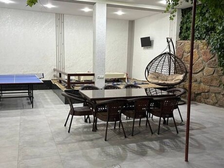 4 otaqlı həyət evi/bağ evi - Mərdəkan q. - 230 m²
