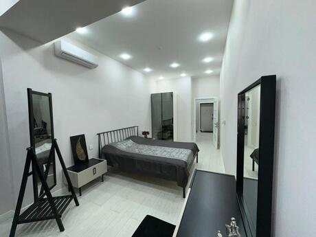 3-комн. новостройка - м. Элмляр Академиясы - 105 м²