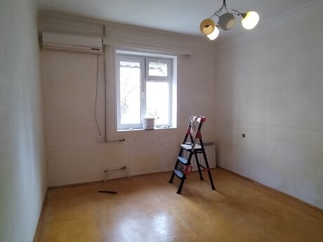 Продаётся 2-комнатная квартира в старом фонде, Badamdar, 50,1 м², 158 000 AZN, фото 2 / 11