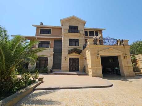 8 otaqlı həyət evi/bağ evi - Mərdəkan q. - 670 m²