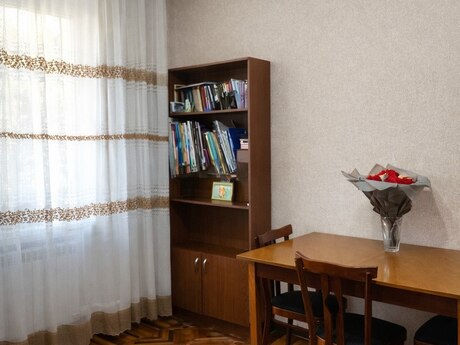 3 otaqlı köhnə tikili - Əhmədli m. - 80 m²