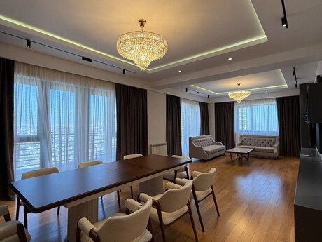 Объявление №5964198 - Баку, пос. Аг шехер, 4-комн., 250 м², 15/20 этаж
