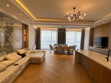 2 otaq · 130 m² · 10/18 mərtəbə, Harmony Residence