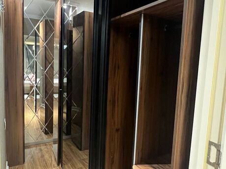 4 otaqlı yeni tikili - Şah İsmayıl Xətai m. - 190 m²