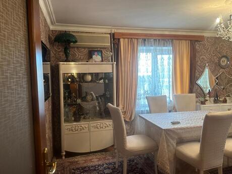 3 otaqlı köhnə tikili - İnşaatçılar m. - 50 m²