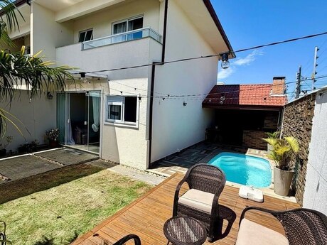 4 otaqlı həyət evi/bağ evi - Nardaran q. - 240 m²