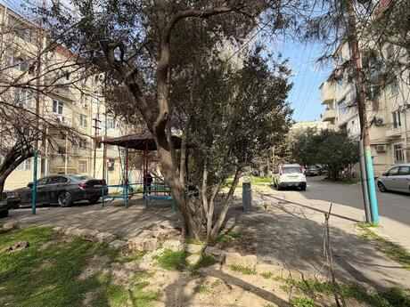 1 otaqlı köhnə tikili - Neftçilər m. - 38 m²