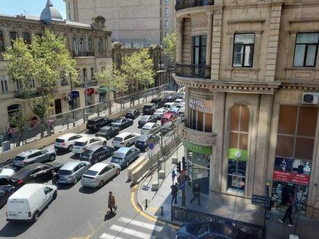 Объявление №5964560 - Баку, м. Сахил, 5-комн., 246 м², 3/9 этаж