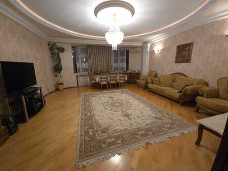 Elan №5964767 - Bakı, 28 May m., 4 otaqlı, 155 m², 5/16 mərtəbə