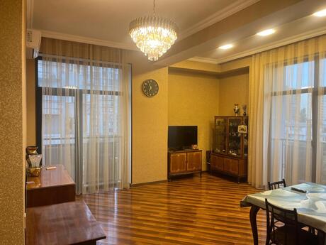 3 otaqlı yeni tikili - Nəsimi r. - 125 m²