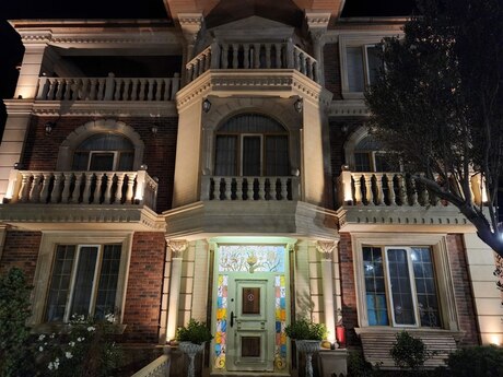 5 otaqlı həyət evi/bağ evi - Bilgəh q. - 420 m²