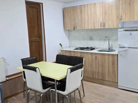 Satılır 2 otaqlı həyət evi/bağ evi 50 m², 28 May m.