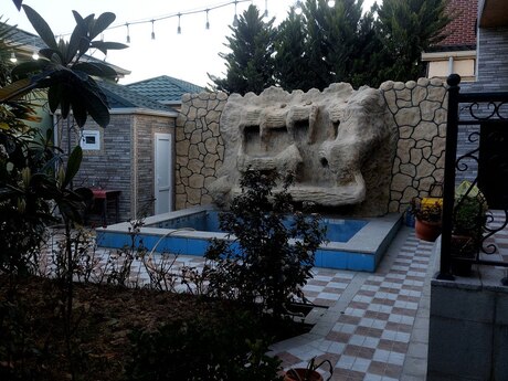 6 otaqlı həyət evi/bağ evi - Köhnə Günəşli q. - 200 m²