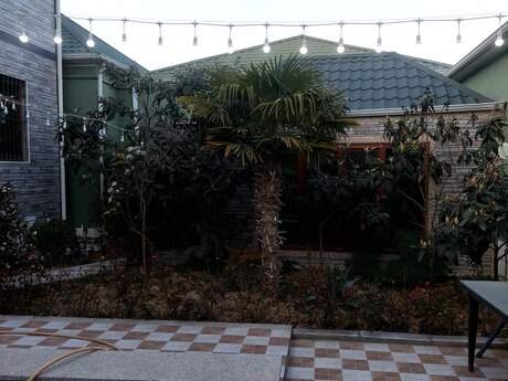 6 otaqlı həyət evi/bağ evi - Köhnə Günəşli q. - 200 m²
