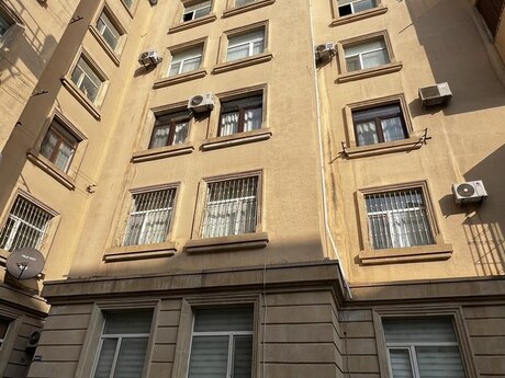 Satılır 3 otaqlı yeni tikili 133 m², Bayıl q.