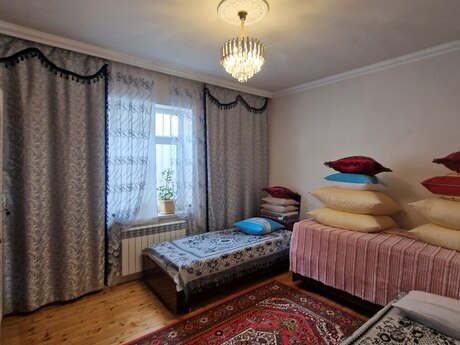 3 otaqlı həyət evi/bağ evi - Zabrat q. - 85 m²