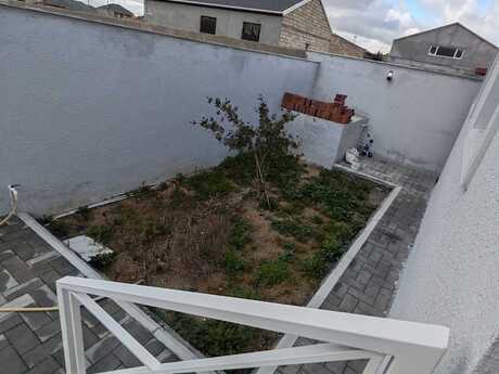 4 otaqlı həyət evi/bağ evi - Buzovna q. - 135 m²