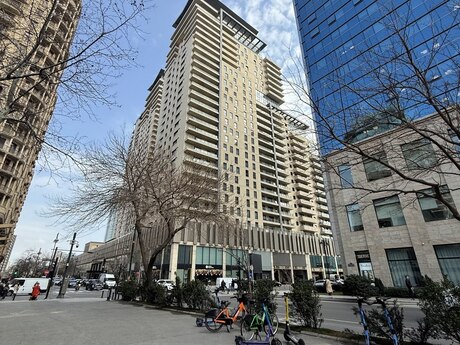 2 otaqlı mənzil, 72,4 m², 28 May: 410 000 ₼ 5