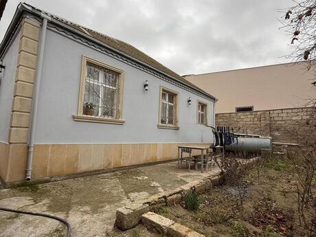 4 otaqlı həyət evi/bağ evi - Buzovna q. - 135 m²