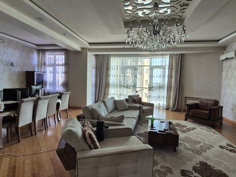 4 otaqlı mənzil, 200 m², 28 May: 520 000 ₼ 5