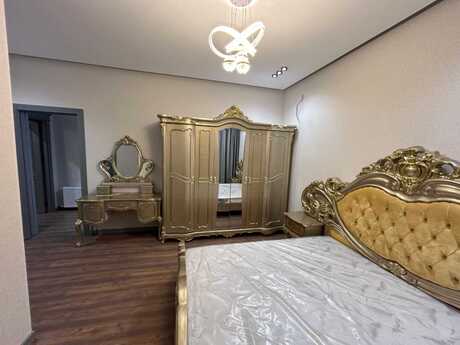 5 otaqlı həyət evi/bağ evi - Şüvəlan q. - 250 m²