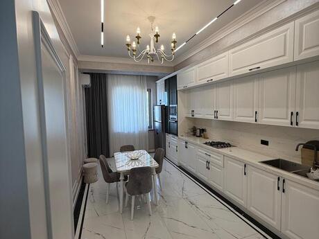 3 otaqlı yeni tikili - Nizami m. - 170 m²